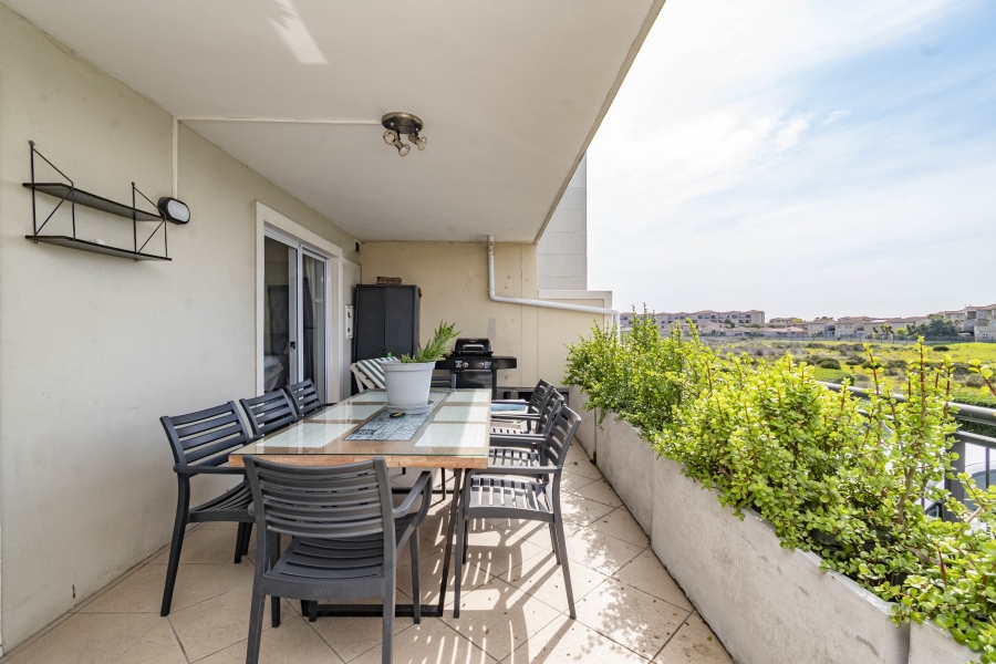 2 Bedroom Property for Sale in Royal Ascot Western Cape
